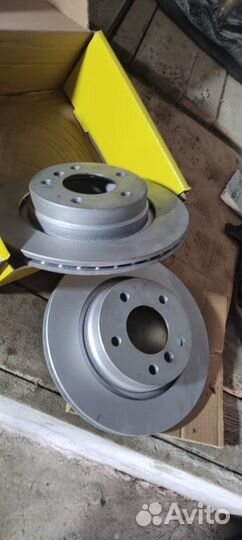 Продам тормозные диски на бмв е 46