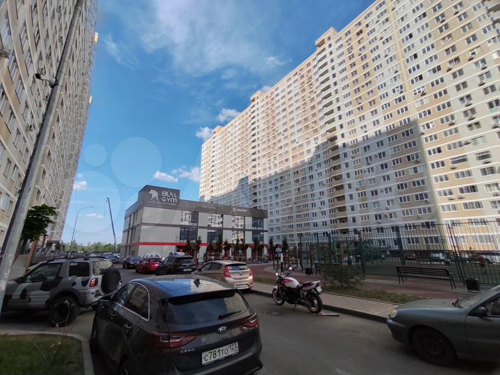 2-к. квартира, 66 м², 2/24 эт.