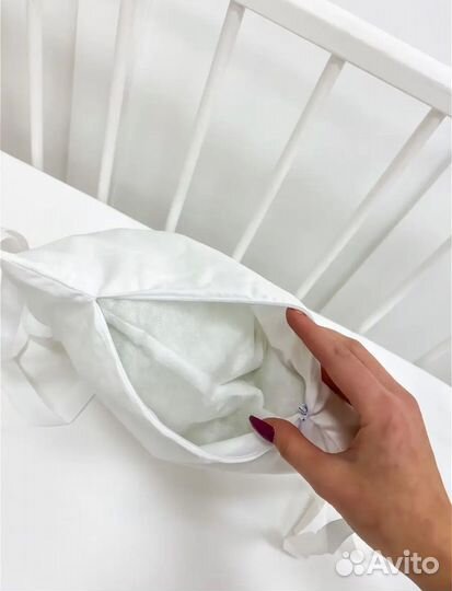 Бортики в кроватку с комплектом белья