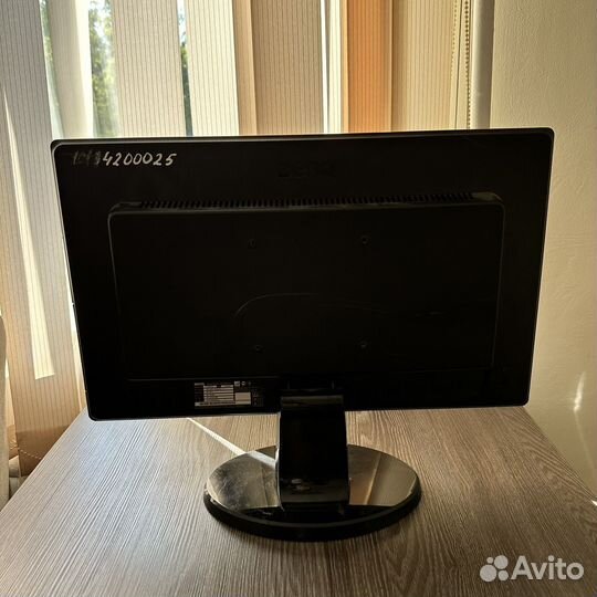Монитор Benq