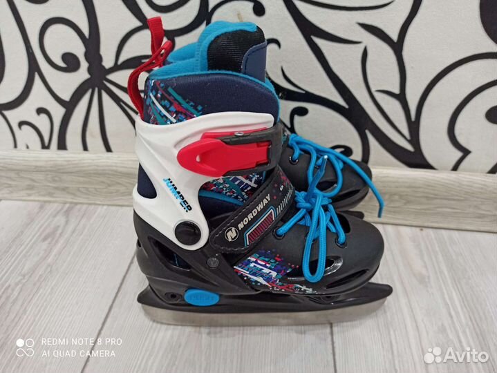 Коньки ледовые 