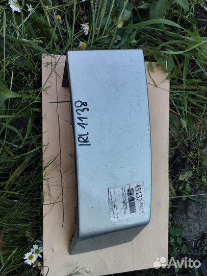 Планка под фонарь задняя пр volvo xc90 2002-2014