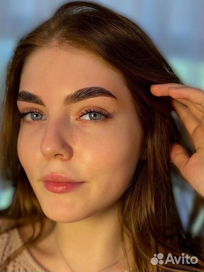 Окрашивание и ламинирование бровей