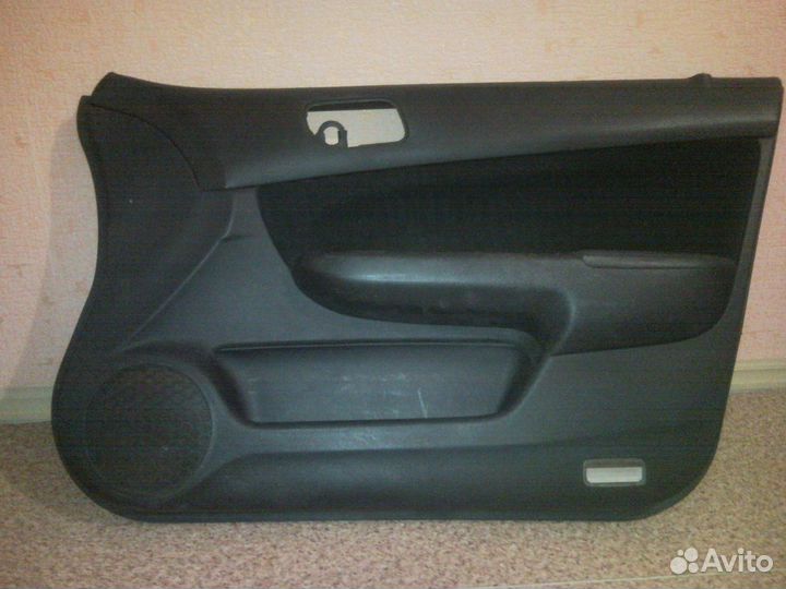 Карта на переднюю правую дверь на Хонда Аккорд 7