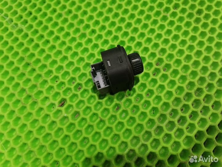 Кнопка зеркал Фольксваген Гольф 5