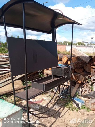 Мангал с крышей