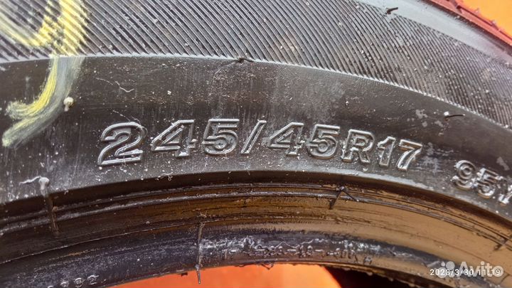 Bridgestone Potenza S001 245/45 R17
