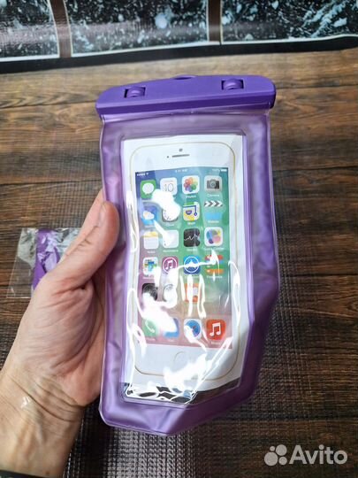 Универсальный водонепроницаемый чехол на шнурке