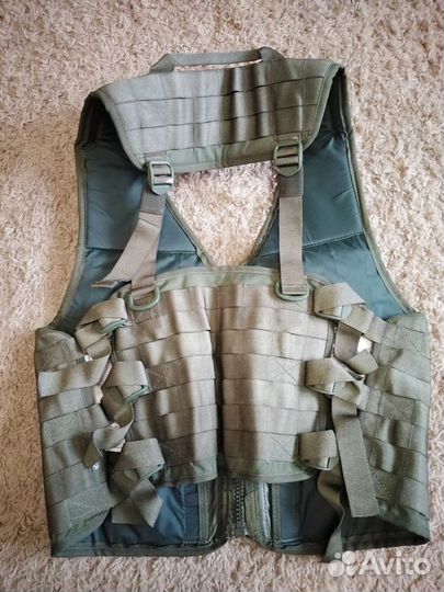 Тактический жилет