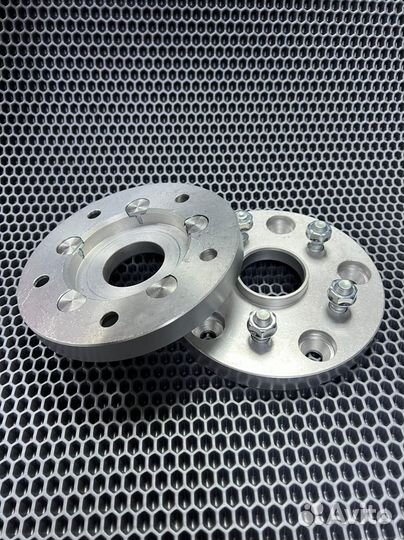 Переходные проставки Нива 5х139,7 на 5x114,3 20мм