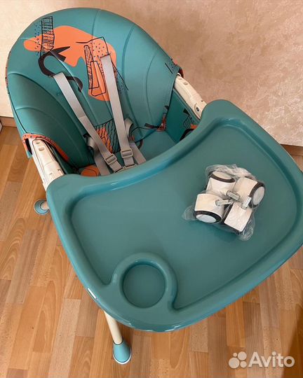 Стульчик для кормления luxmom новый