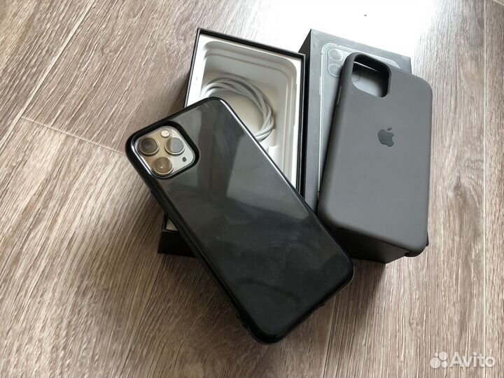 iPhone 11 Pro, 64 ГБ