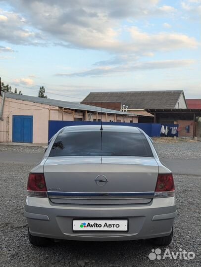 Opel Astra 1.6 МТ, 2010, 230 000 км