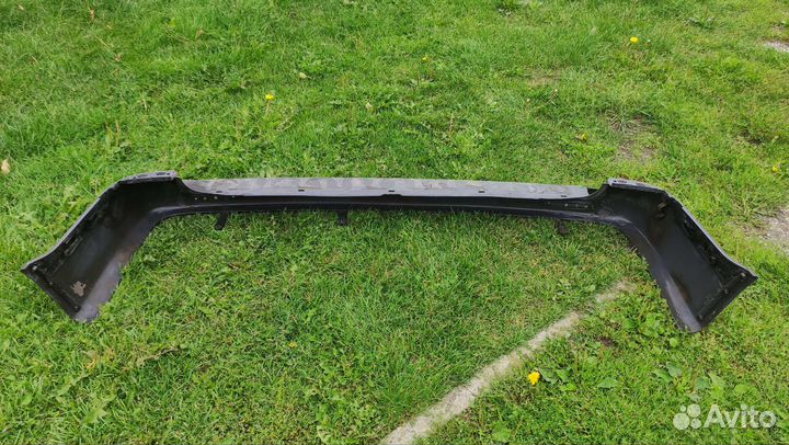 Бампер задний б/у на VW t5 transporer