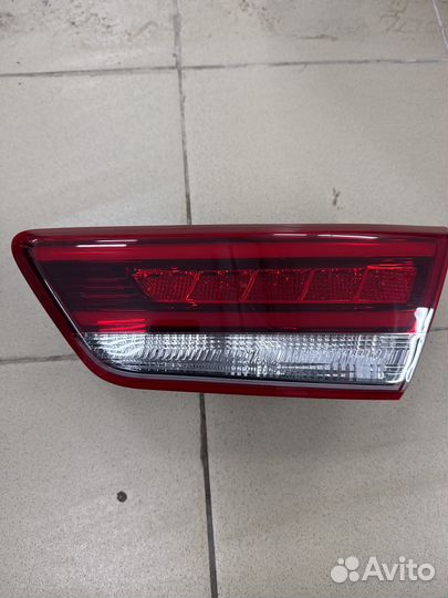 Фонарь задний внутренний правый Kia Optima 4