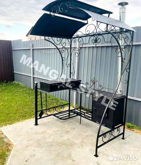 Мангал с крышей