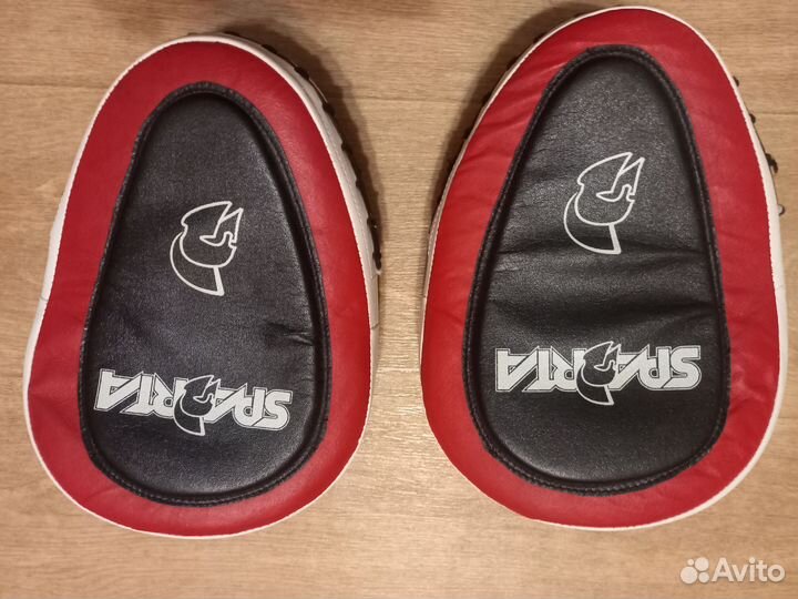 Единоборства лапы, шлем, перчатки