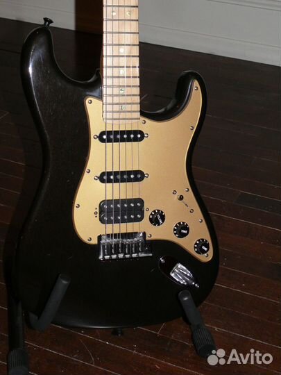 Fender American deluxe stratocaster 2004 г