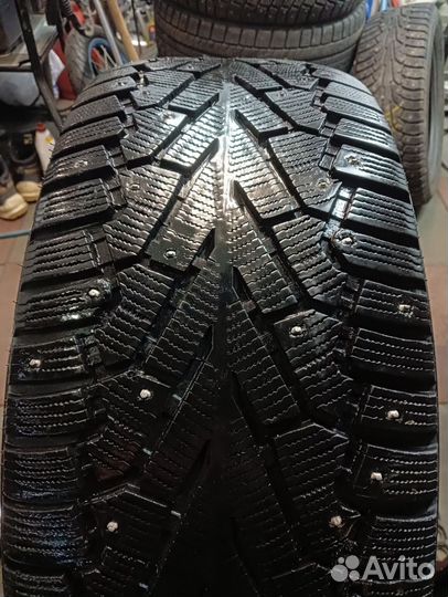 Pirelli Ice Zero 275/40 R22 100H