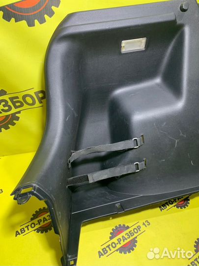 Обшивка багажника задняя левая Kia Rio 3 QB G4FC