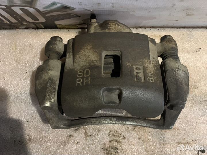 Kia spectra суппорт передний правый