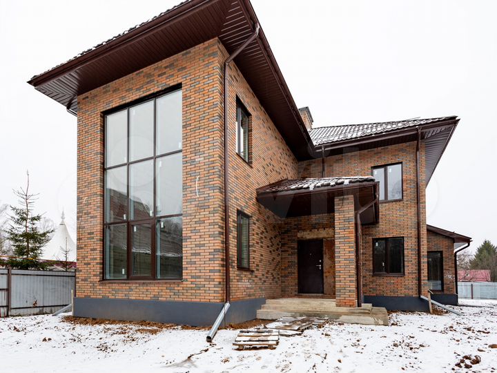 Дом 250 м² на участке 10 сот.