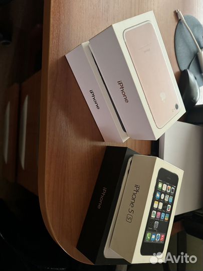 Коробки для айфонов