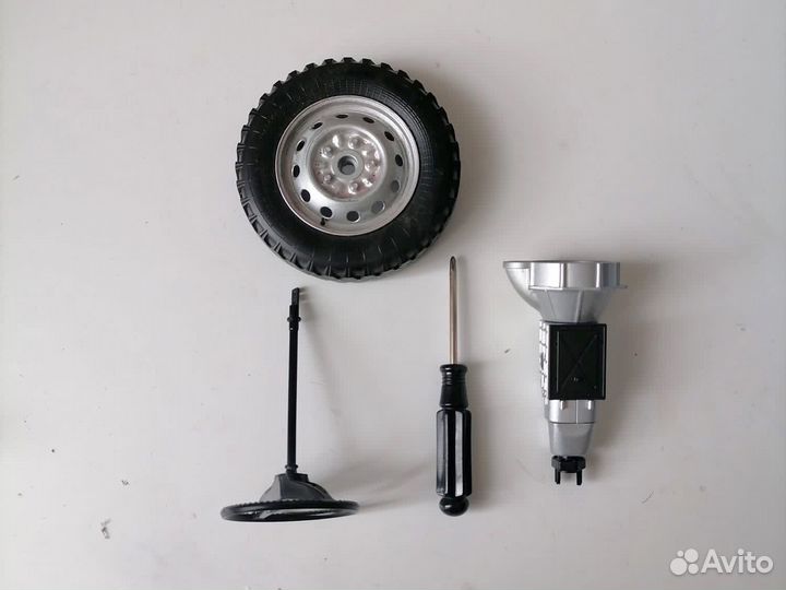 Сборная модель автомобиля