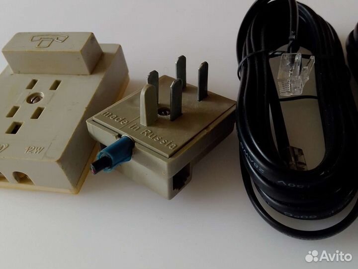 Телефонные розетки и провода