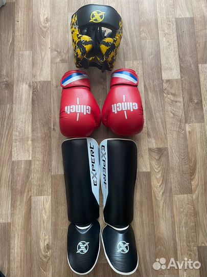 Шлем, защитки,перчатки для единоборств
