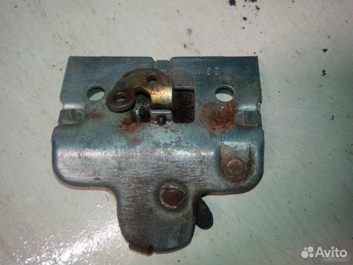 Замок багажника Opel Vectra A 1992