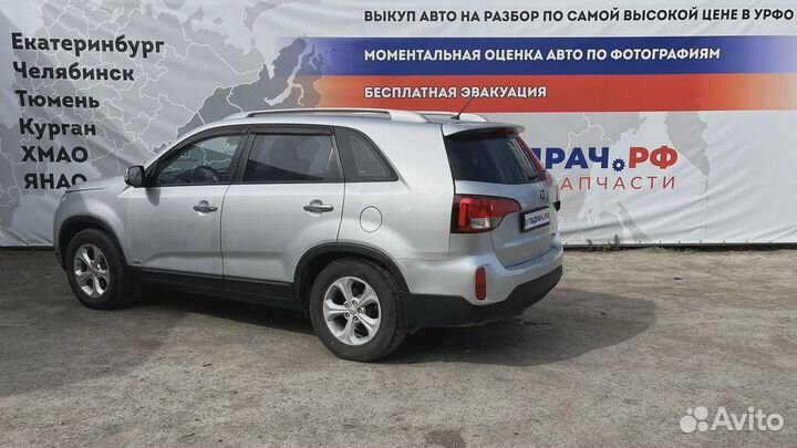 Замок двери передней правой Kia Sorento (XM) 81320