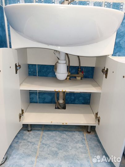 Тумба с раковиной для ванной бу