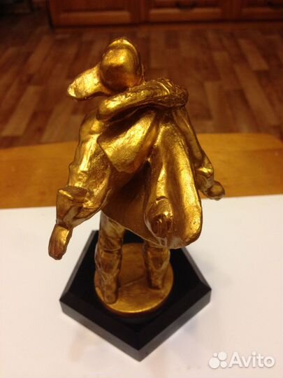 Статуэтка памятник Героям -стратонавтам г. Саранск