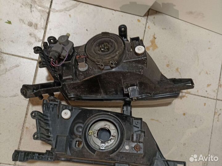 Фара Nissan Ad Y11