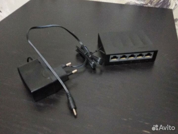 Коммутатор TP link LS1005G