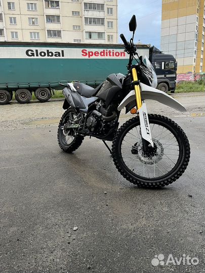 Продам бодрый Motoland 250 st