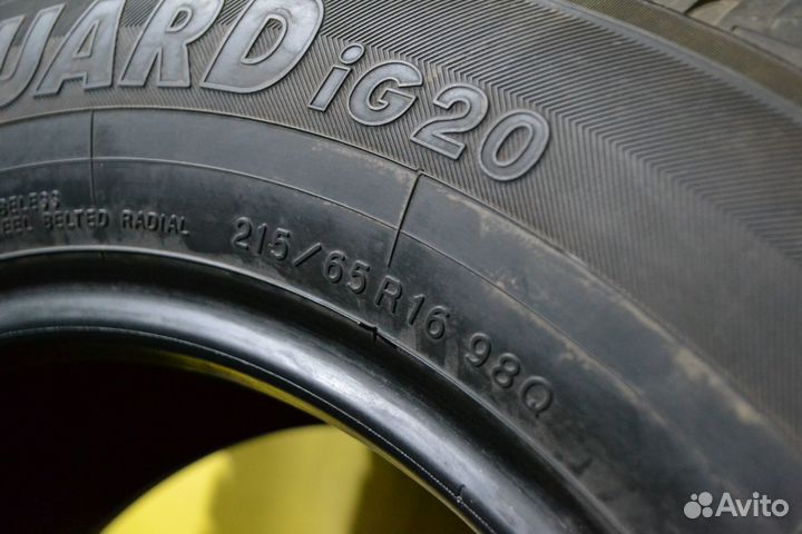 Yokohama Ice Guard IG20 215/65 R16