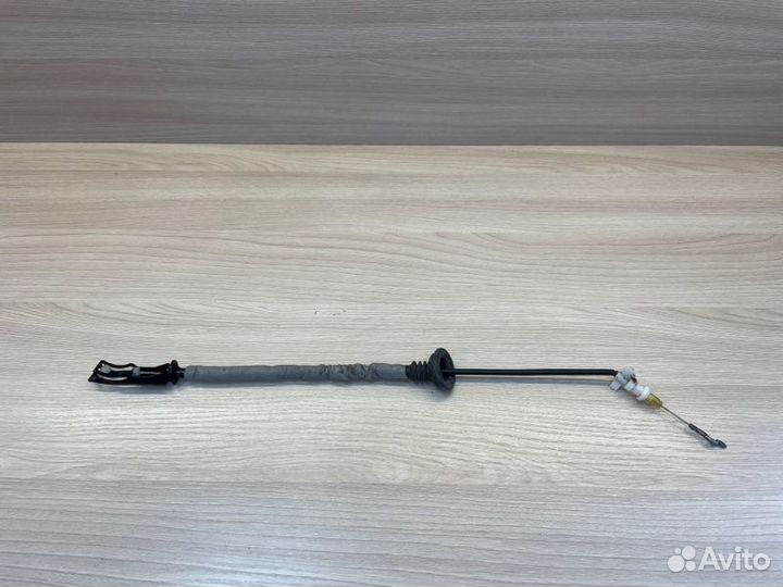 Трос замка двери передний правый Volkswagen Polo