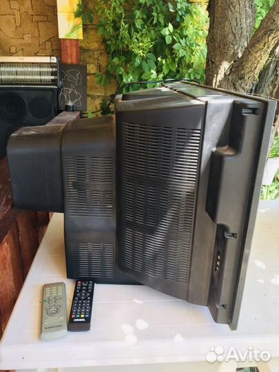 Телевизор Rainford +приставка Т2 +2 антенны