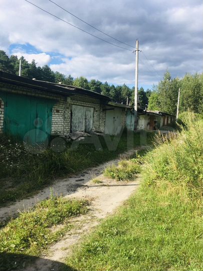 Гараж, > 30 м²