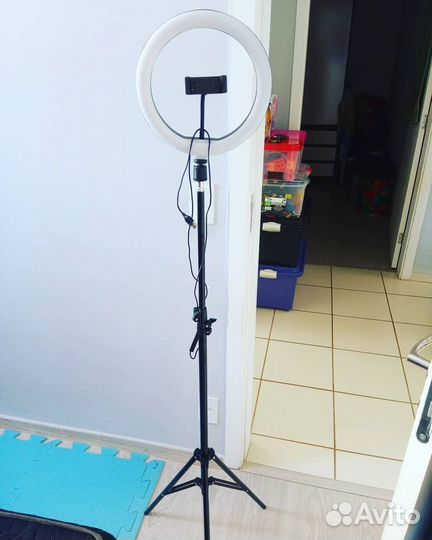 Кольцевая лампа