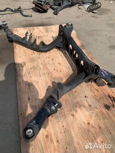 Задний подрамник (балка) audi A4 B8 / A5 2wd