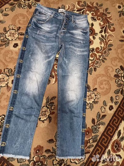 Джинсы