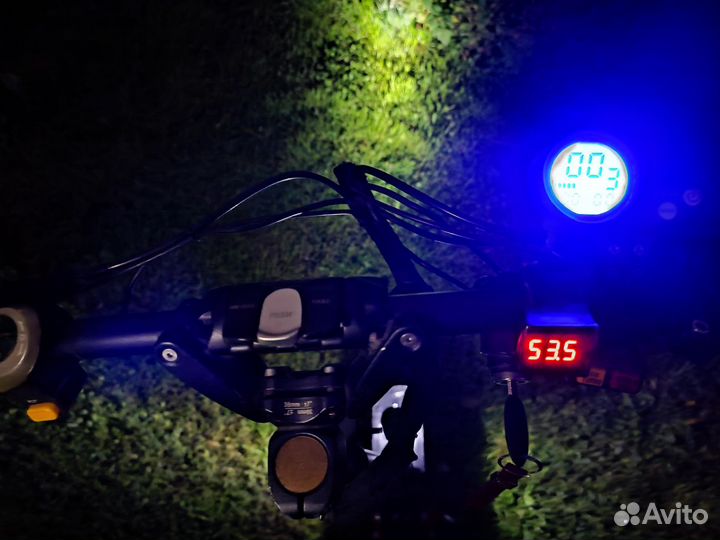 Электросамокат Currus m10