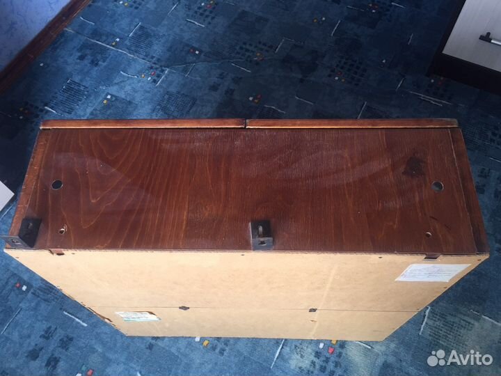 Полка навесная хозяйственная