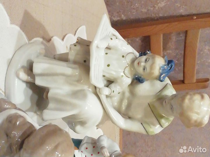 Графин со стопками Статуэтки