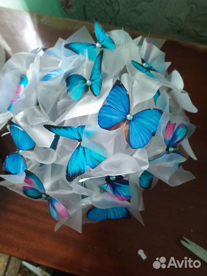 Светящийся бабочки в коробочке