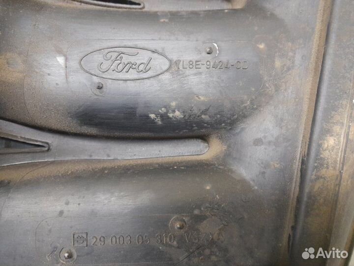 Впускной коллектор Ford Maverick 3.0