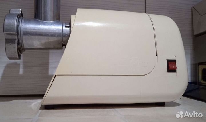 На запчасти.Мясорубка аксион